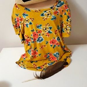 Lularoe Olive top